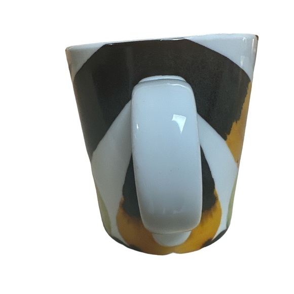 Crate & Barrel Moxie Porcelain Cup 17 ounce for use alone or replacement mug. - Picture 3 of 4